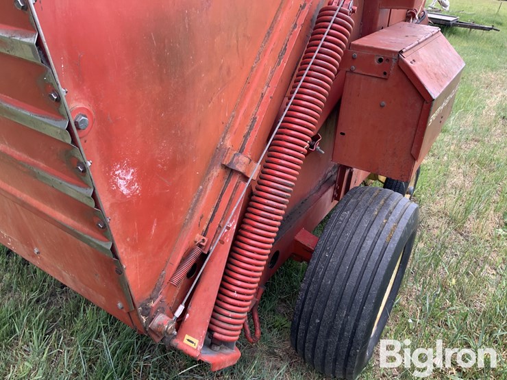 new-holland-846-image-16