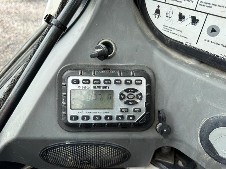2018-bobcat-s770-image-19