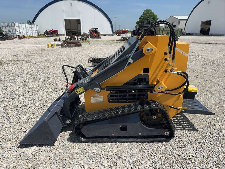 2026-zjg-zj-380-tracked-mini-skid-steer-loader-image-11