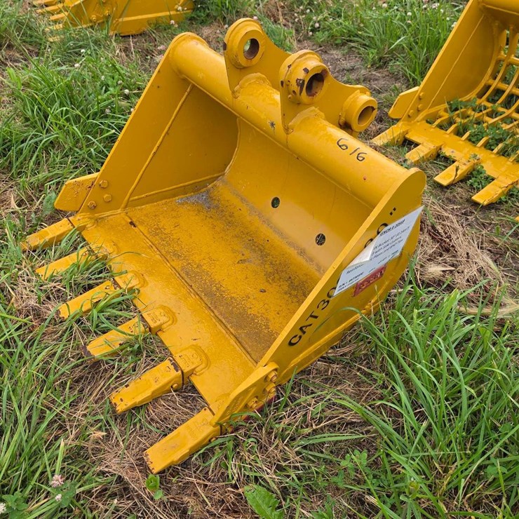 CATERPILLAR 303