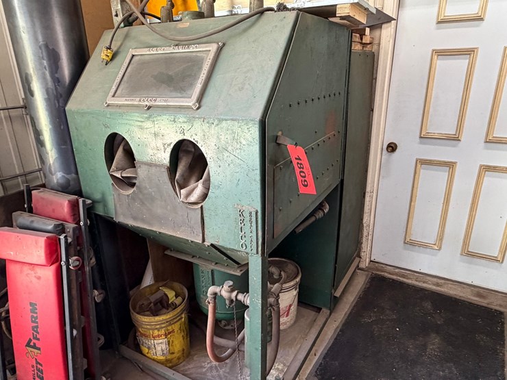 #1809-•-kelco-sandblast-cabinet-image-1