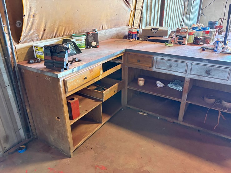 100”-x-75”-x-41”-l-shaped-shop-table-image-4