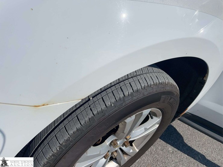 2016-chevrolet-equinox-image-26