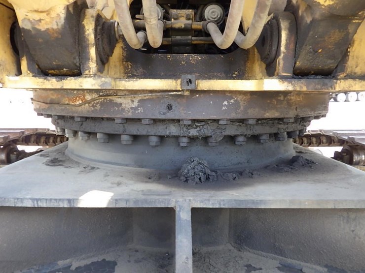 caterpillar-325l-image-14