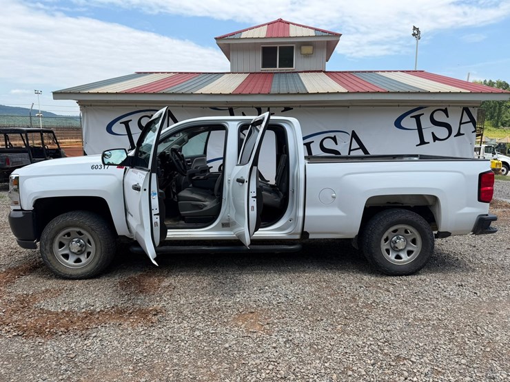 2019-chevrolet-silverado-1500-image-24