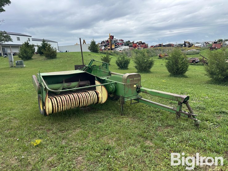 john-deere-24t-image-3
