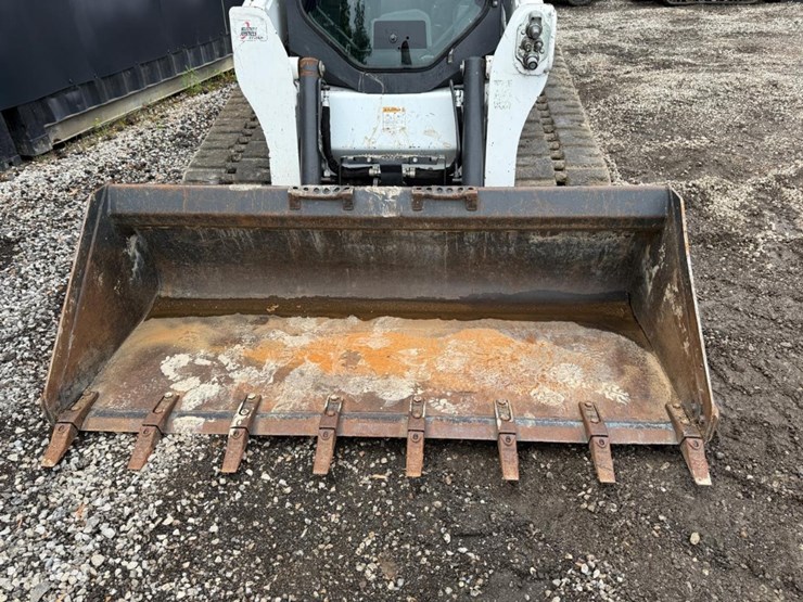2017-bobcat-t770-image-9
