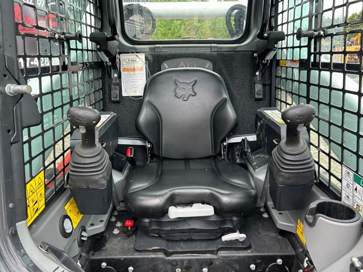 2024-bobcat-s650-image-17
