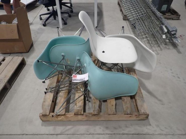 qty-of-(5)-chairs-image-1