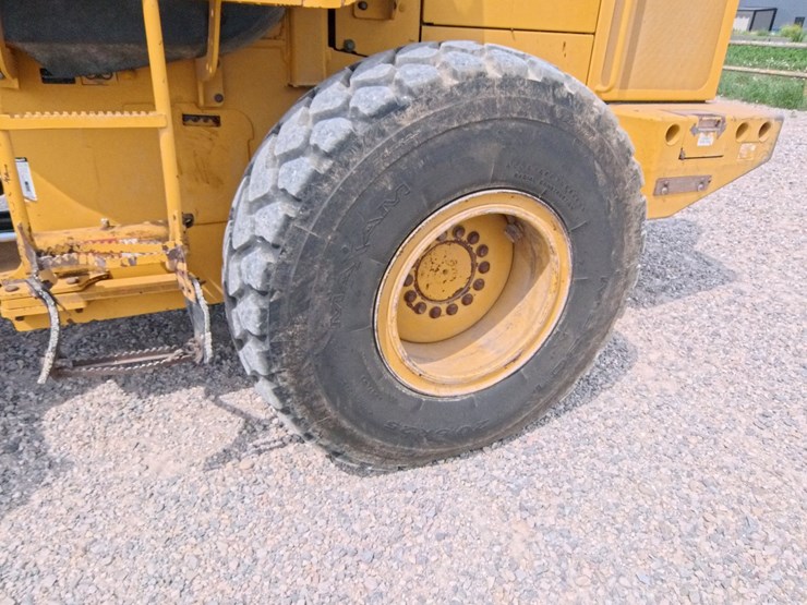 2006-deere-544j-image-57