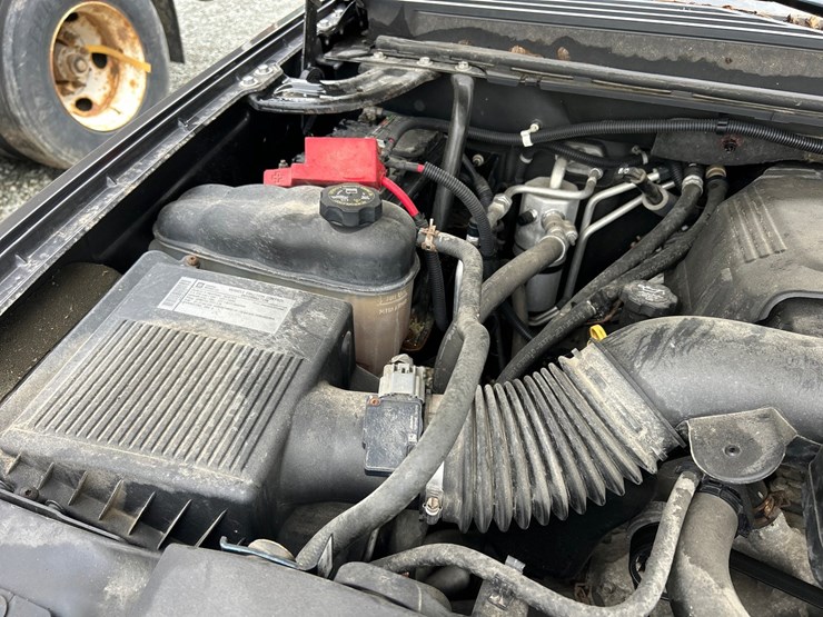 2010-gmc-yukon-image-28