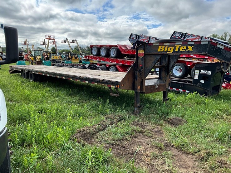 2021-big-tex-25'-gooseneck-image-2