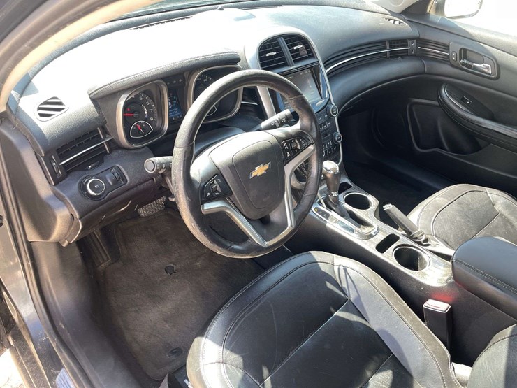 2015-chevrolet-malibu-4-door-sedan-(206,870-miles)-image-11
