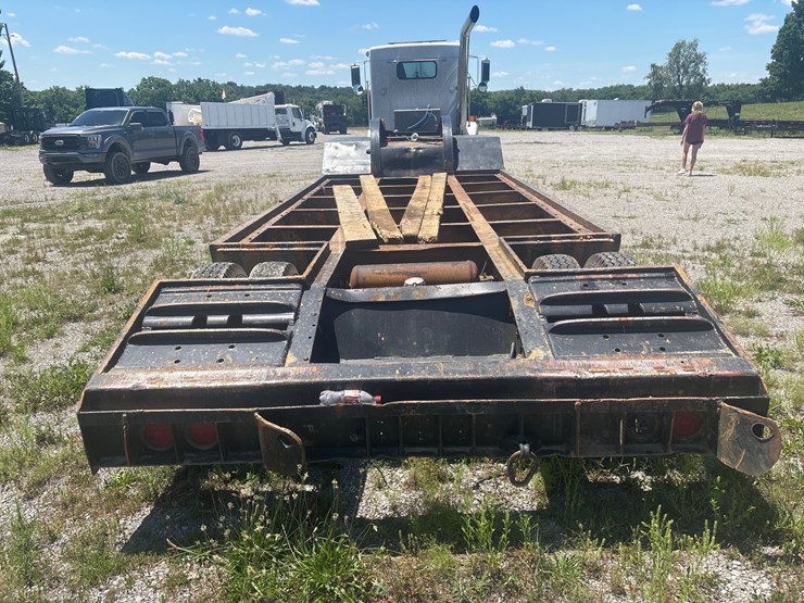 #82-•-phelan-single-axle-fixed-neck-lowboy-image-8