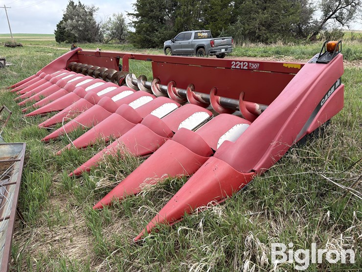2005-case-ih-2212-image-1