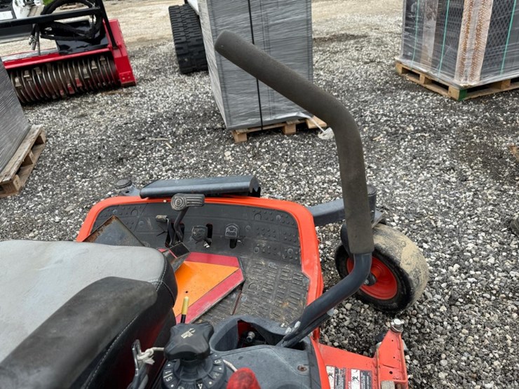 2019-kubota-zd1211-image-15