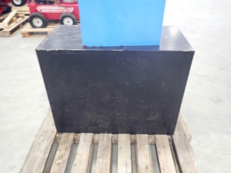 metal-16-drawer-and-two-door-storage-tool-image-13