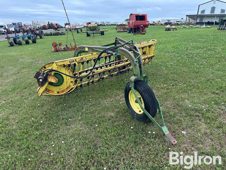 john-deere-660-image-3