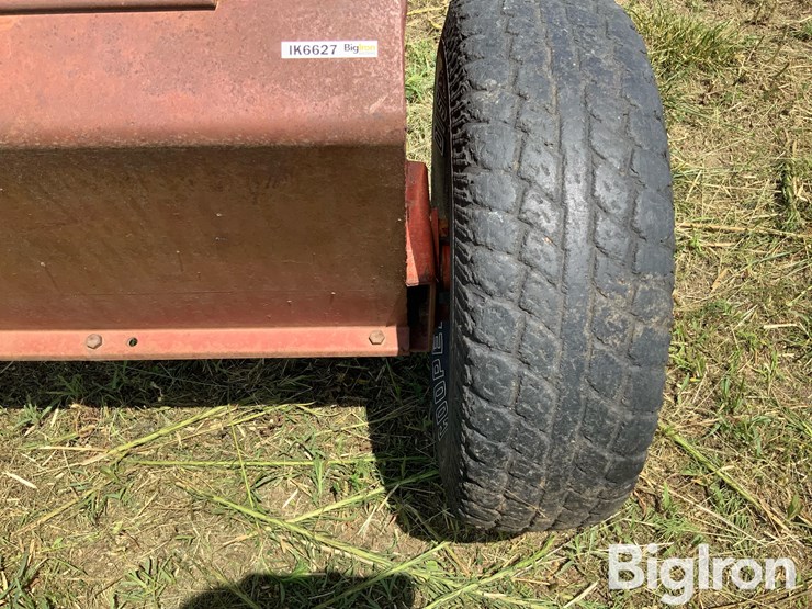 international-mccormick-no.-7-drop-spreader-image-18