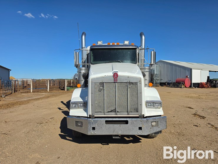 2018-kenworth-t800-image-2