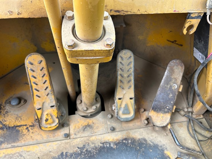 caterpillar-815a-image-46