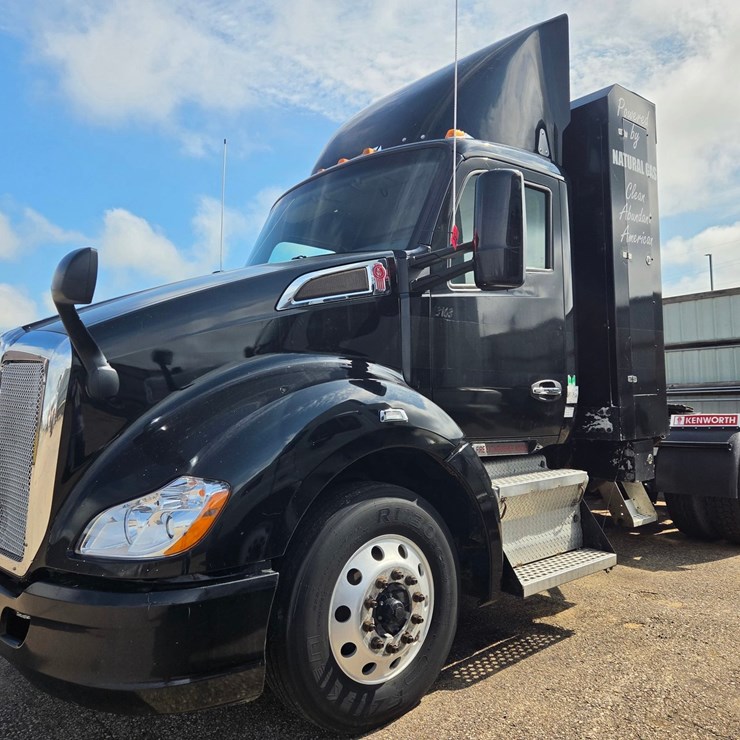 2015 KENWORTH T680
