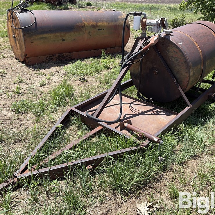 HOMEMADE FUEL TRAILER