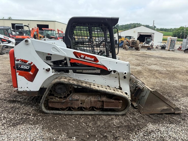 2022-bobcat-t550-image-5