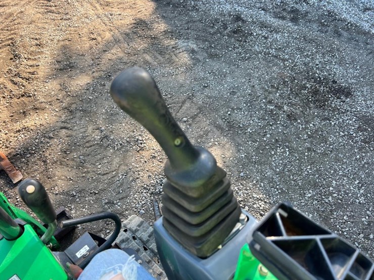2019-bobcat-e10-image-19