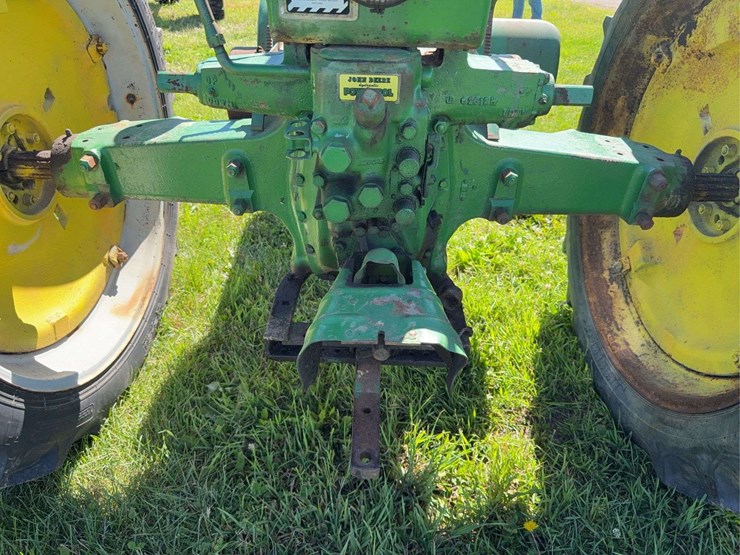 john-deere-model-b-image-4