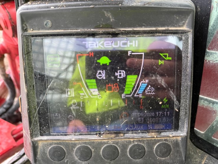 2020-takeuchi-tl12r2-image-22