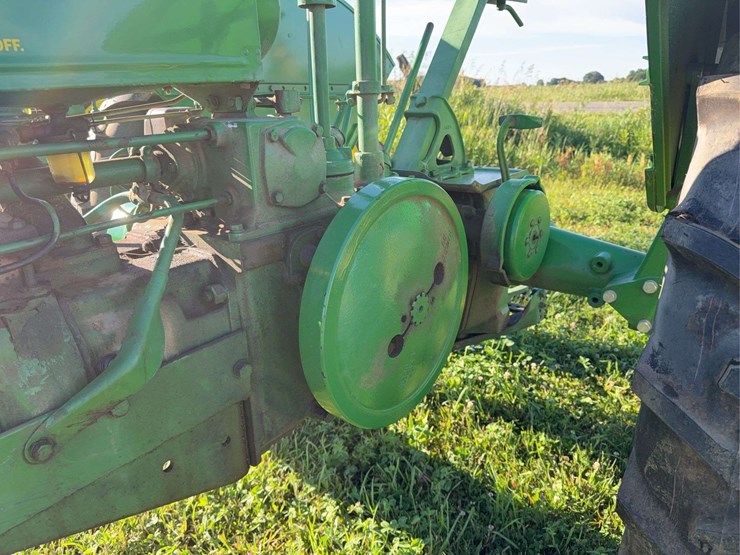 john-deere-model-b-image-15