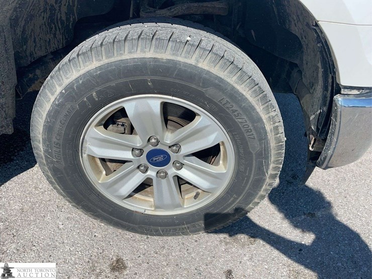 2017-ford-f150-image-21