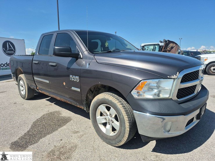 2014-dodge-1500-image-3