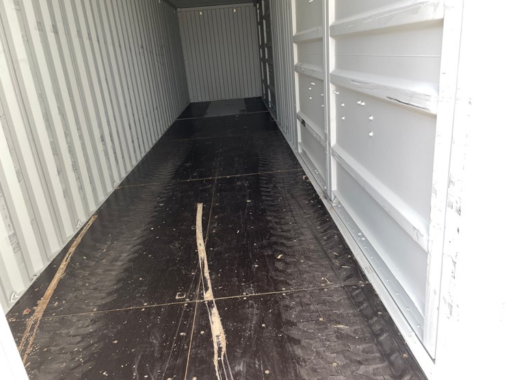 #101-•-40'-high-cube-container-image-9