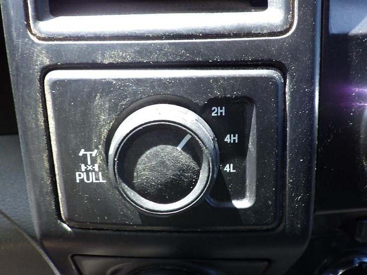 2017-ford-f150-image-24
