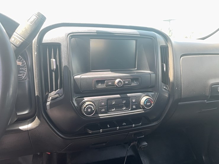 2016-chevrolet-2500-image-19