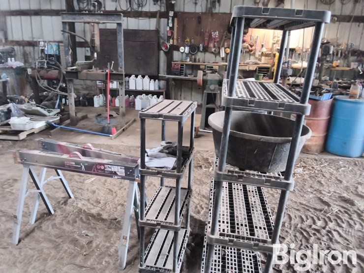 storage-shelves-image-8