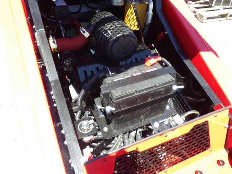 2026-sdlool-v1000-skid-steer-tracked-loader-image-10