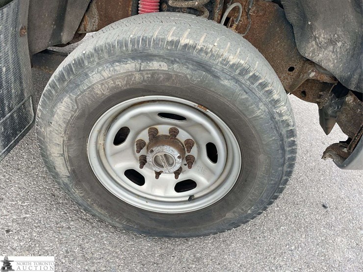 2015-ford-f350-image-21