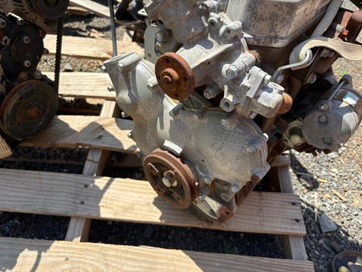 kawasaki-8dhxl-3-cylinder-diesel-engine-image-4