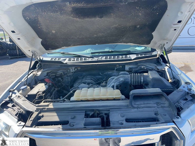 2017-ford-f150-image-10
