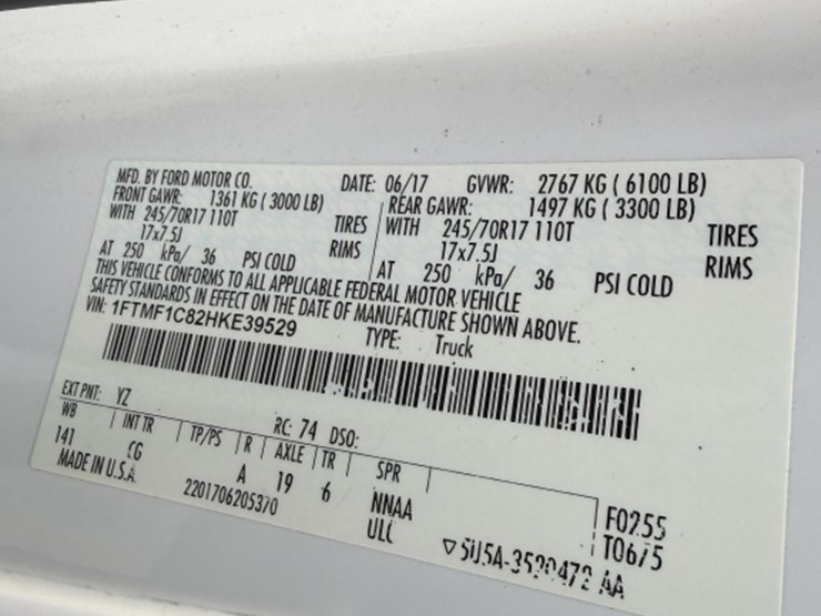 2017-ford-f150-xl-image-10