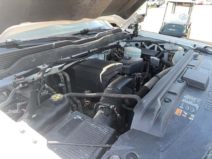 2016-chevrolet-2500-image-19
