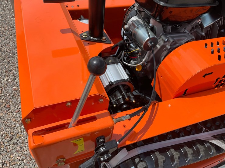 #1304-•-lawn-mower-image-8