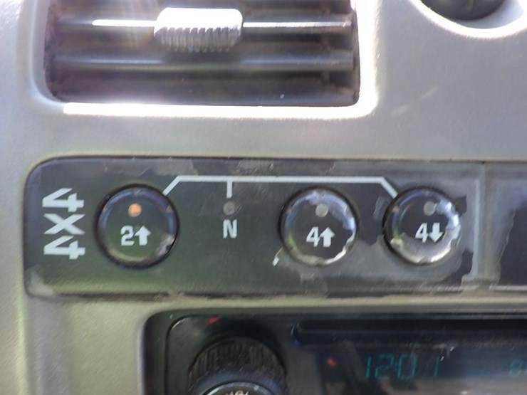 2005-chevrolet-colorado-image-28