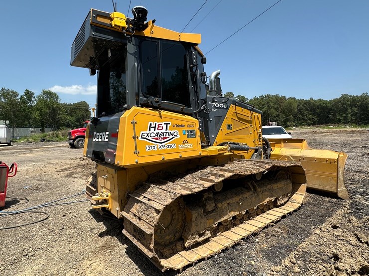 2022-deere-700l-image-5