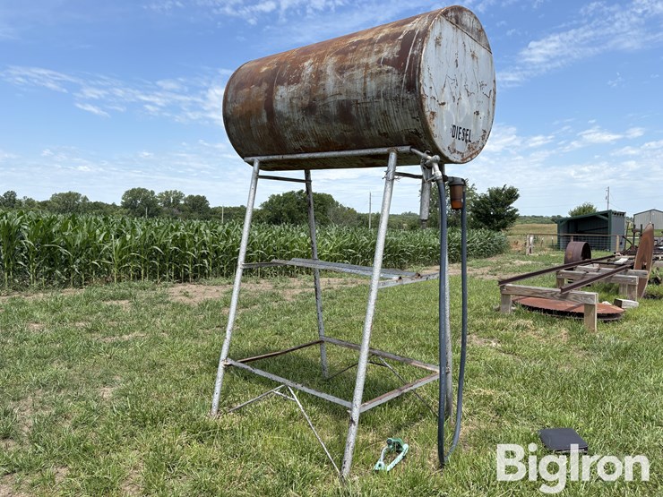 300-gal-fuel-barrel-w/stand-image-1