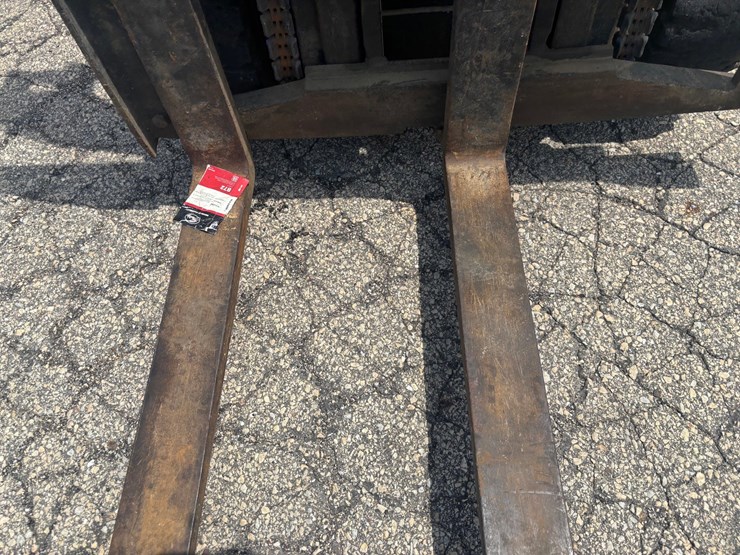 #2246-•-baker-forklift-image-28