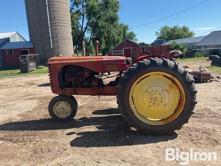 massey-ferguson-44-image-8